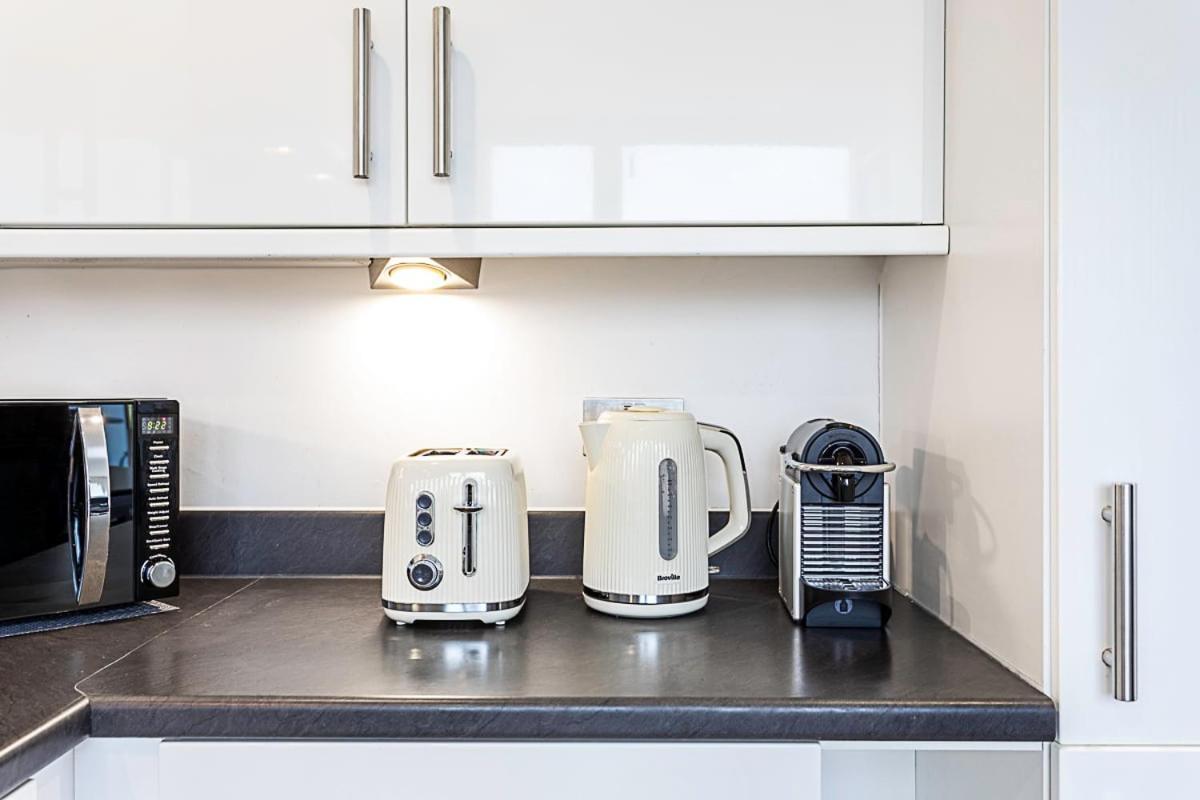 Trendy Queen'S Park Apartment With Views Across London Eksteriør bilde