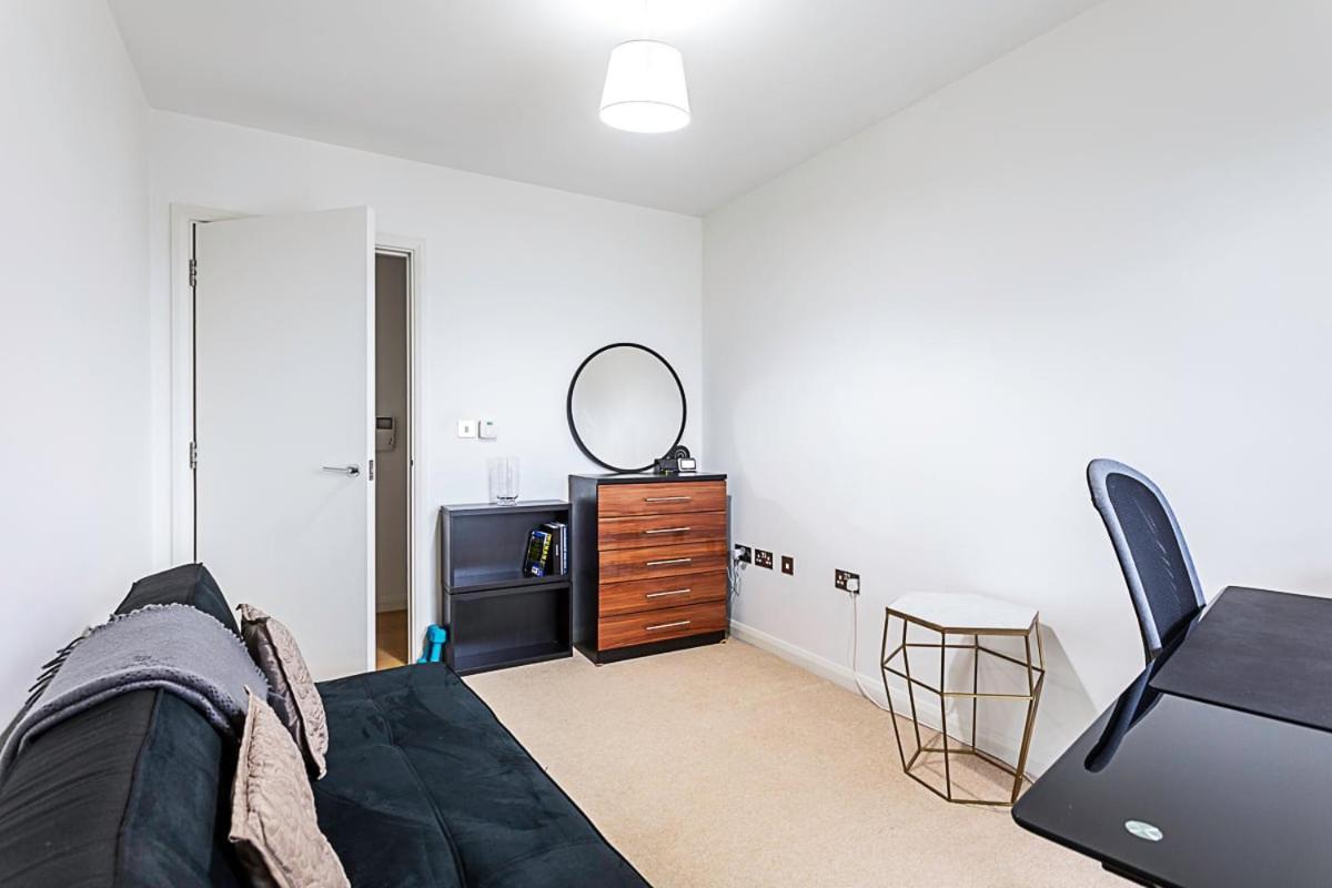 Trendy Queen'S Park Apartment With Views Across London Eksteriør bilde