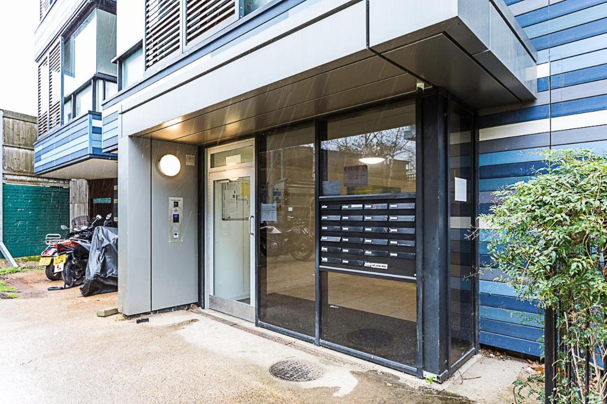Trendy Queen'S Park Apartment With Views Across London Eksteriør bilde